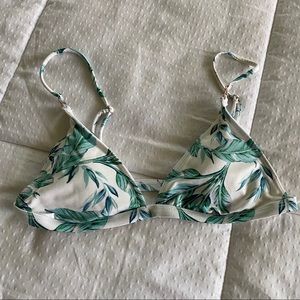 PacSun Tropical Bikini Top 🌴